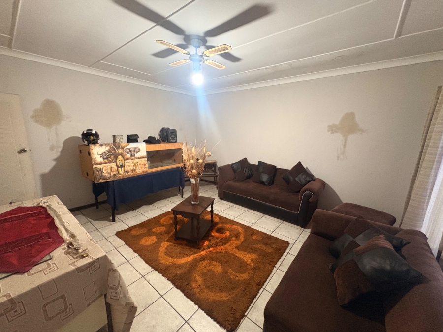3 Bedroom Property for Sale in Roosheuwel North West